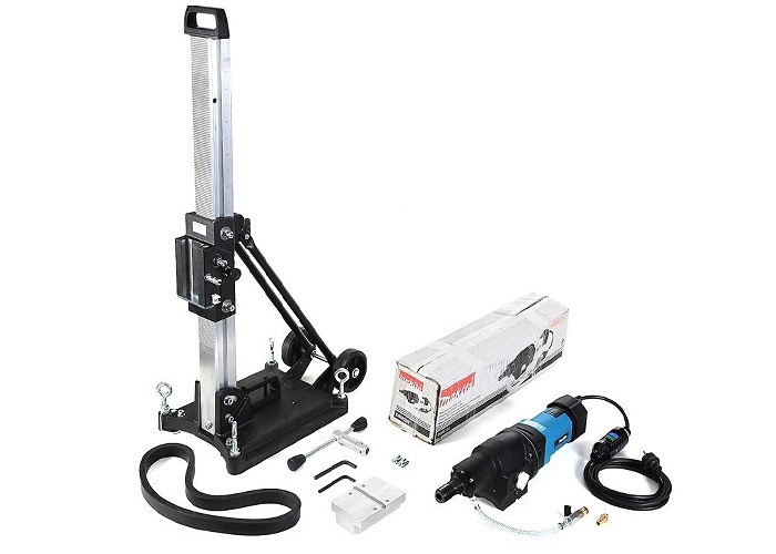 Дрель Makita DBM 230-set (DBM230-set) сверление алмазными коронками Дрель Makita DBM 230-set (DBM230-set) сверление алмазными коронками