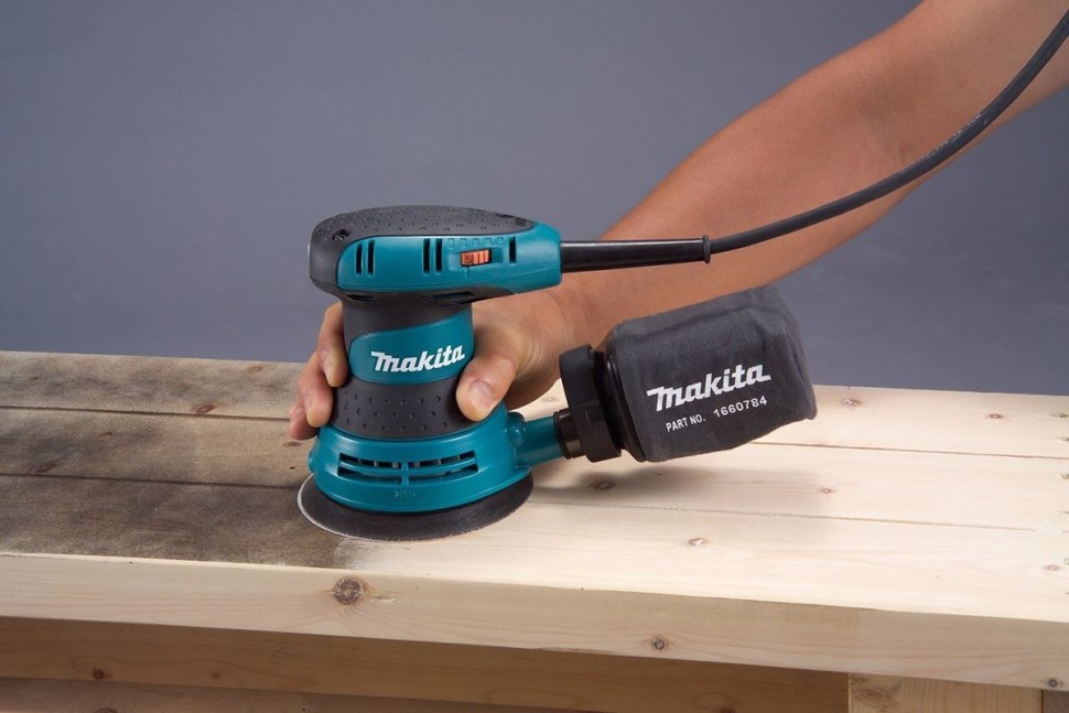 Эксцентриковая шлифмашина Makita BO5031K Эксцентриковая шлифмашина Makita BO5031K
