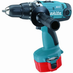 Аккумуляторная дрель-шуруповерт Makita 6339 DWAE Аккумуляторная дрель-шуруповерт Makita 6339 DWAE