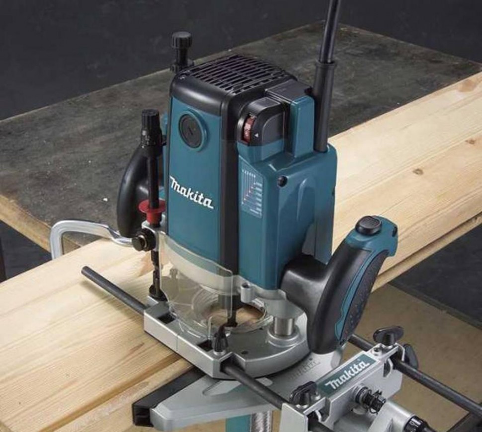 Ручной фрезер Makita RP2301FCX Ручной фрезер Makita RP2301FCX