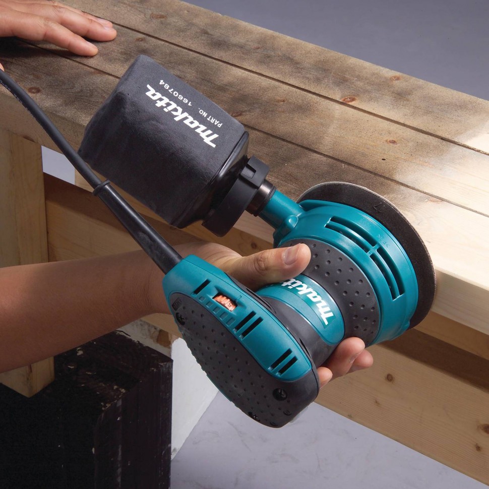 Эксцентриковая шлифмашина Makita BO 5031 Эксцентриковая шлифмашина Makita BO 5031